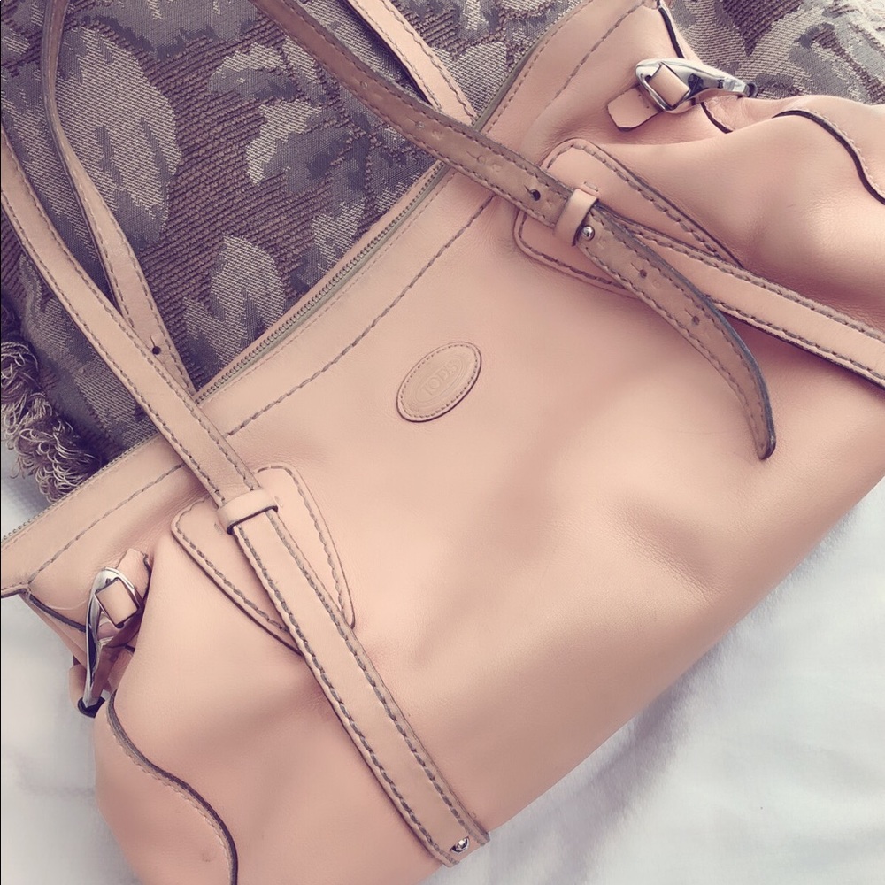 Tod brand/ Elegance purse / Italian style